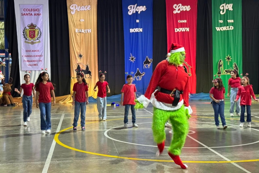 Noche Navideña Colegio Santa Ana